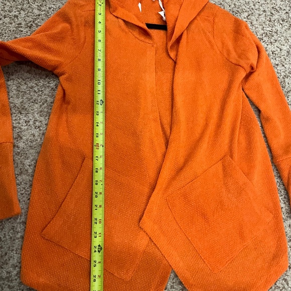 ANDTHEWHY WOMENS CARDIGAN.  NWT - Picture 8 of 9